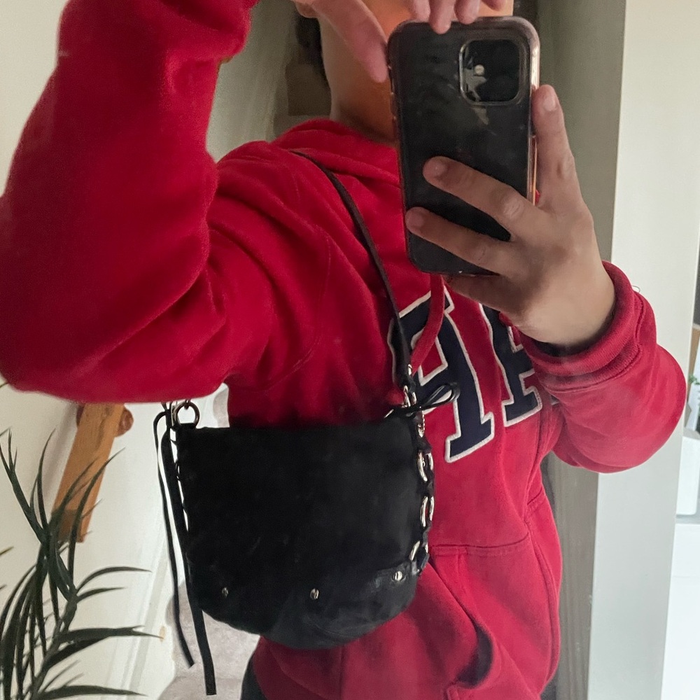 𝘔𝘪𝘯𝘪 𝘊𝘢𝘳𝘭𝘺 𝘗𝘶𝘳𝘴𝘦🖤 - Picture 10 of 10